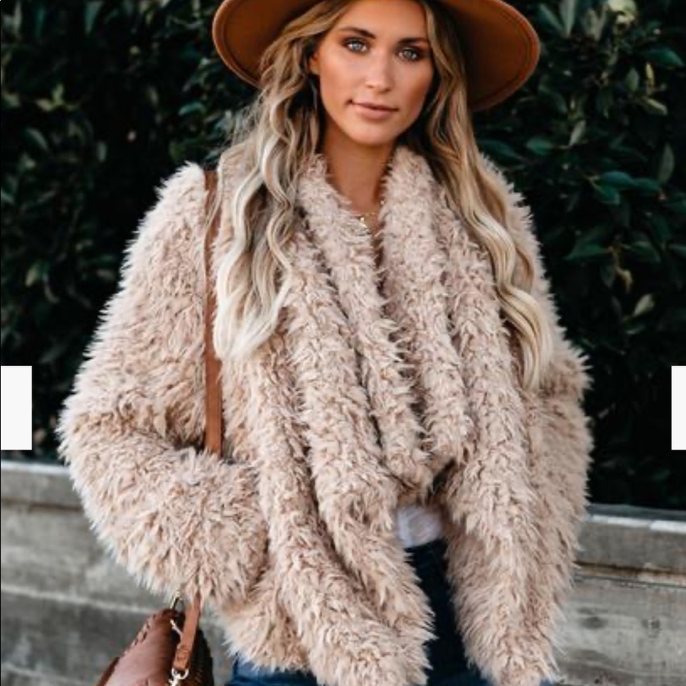 Fluffy crop jacket NWT